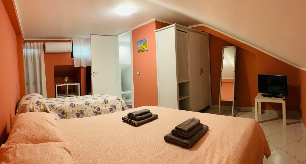 32 Hotel ชัมปีโน ภายนอก รูปภาพ